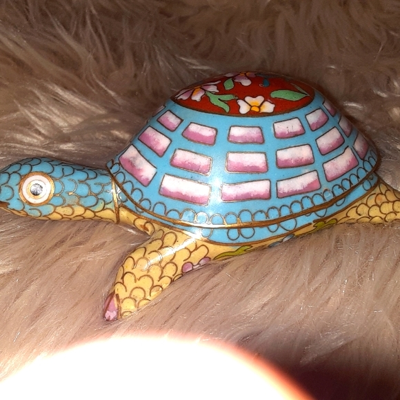 VTG. Cloisonne Turtle Trinket Box - Picture 7 of 11